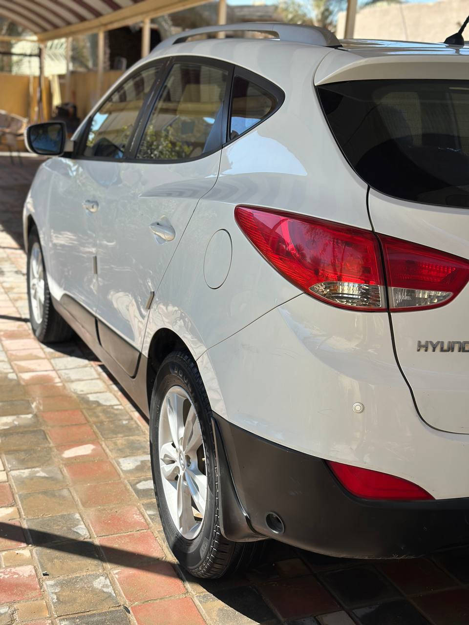 توسان 2014 رقم اربيل الدولي خليجي محرك دوش جاهزة السيارة من كير ومحرك وحدادية وتبريد خير من الله ما بيها نقص بيها صبغ فقط البنيد والباقي مكفول شرط بدون ضربة ولا دواخل السعر 140 مكاني كربلاء ناحية الحسينية للاستفسار الاتصال على الرقم ***********
