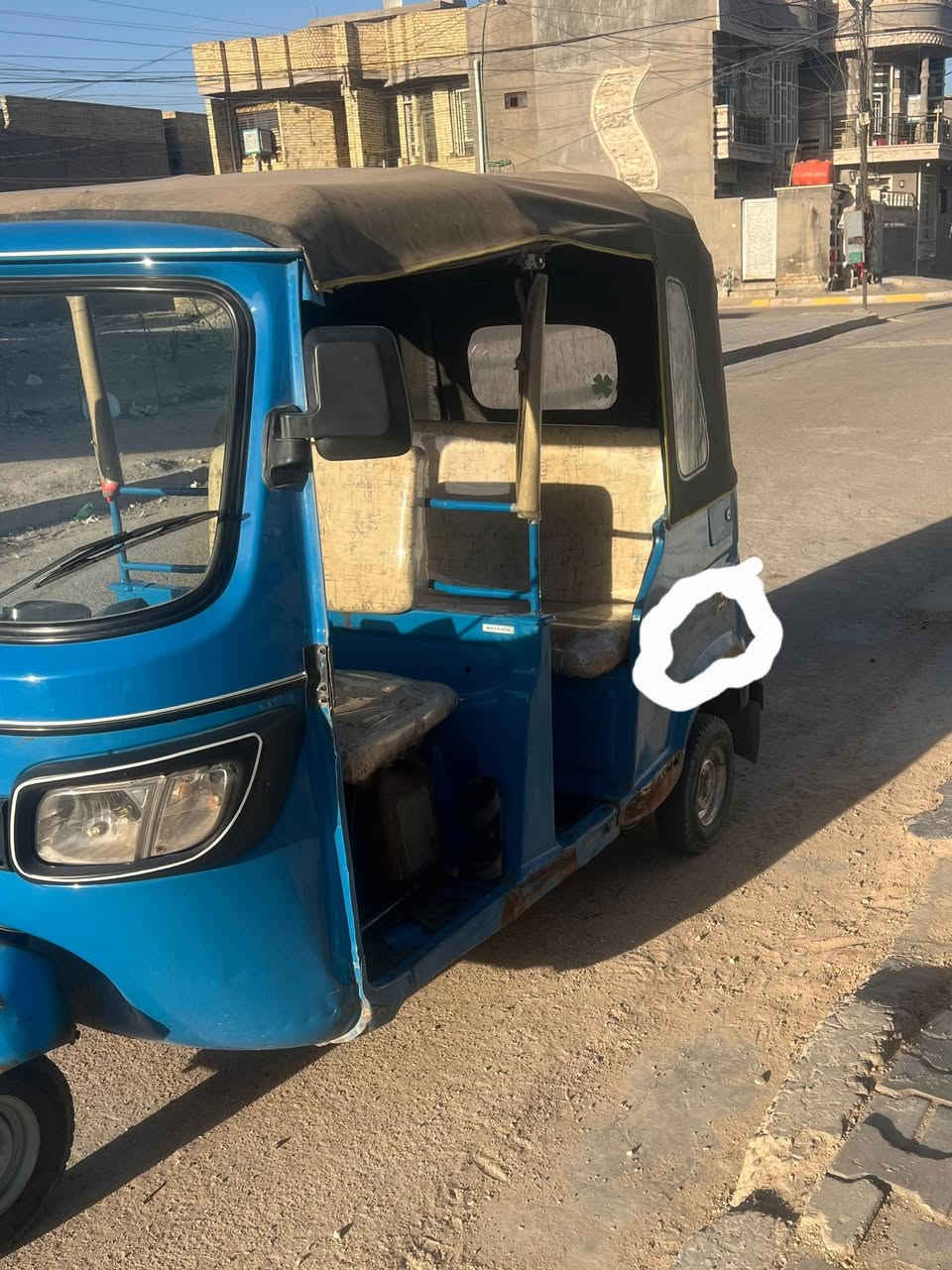 السلام عليكم تكتك tvs 20
رقم بغداد انكليزي تكتك نضيفه تايرات جديده كلشي بيها كامل وجديد مابيها اي نقص تكتك خير من الله  بيها صبغ جوه باب البنزين والبقاي صافي عنواني المحموديه السعر ٥ و٨٠٠ وبيها مجال بسيط للاستفسار ***********
***********
متواجد فيس
