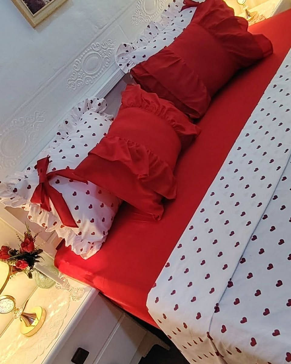 فرشات عيد الحب توفرت 😍😍😍
جميع الموديلات تنفذ حسب الطلب
متوفر توصيل لكل محافضات العراق


**إذا كنت صاحب هذا الإعلان وتريد حذفه لأي سبب، رجاءا أرسل رسالة إلى الدعم الفني**