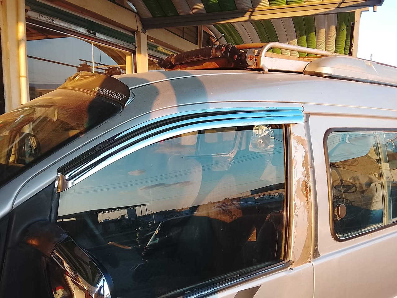 ستاركس 2001محدث 2007رقم بغداد كير خير من الله
محرك خير من الله صار 5تشهر شديتهن حاوية 
اكسل خير من الله 
باتري جديد 
سلف نكرة 
تخم تاير صار 3 اشهر  شديتهن جدد
قرفة حلوة 
مصبوقة حزام لجمالية فقط
باوير خير من الله 
مشط ستيرن خير من الله 
ضوة عالي ناصي 
دشبول نضيف 
صدر امامي 70بل 100
خلفي 85بل 100
تاخذ مصفر هيئة قرامات علية 
اسف على الئطاله
شرط تحويل مباشر
رقم الهاتف ***********

ابو معتز  السعر 65 بيه مجال 
ديالى حي النصر قرب المستشفى الجديد  سيارة مال جناي مو مال شقل شارع ما متعوبة بس مال بيت خالهة نفر واحد ما شايل بيهة من شارع
