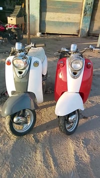 للبيع ست ميه وخمسين حاويه 07882505450