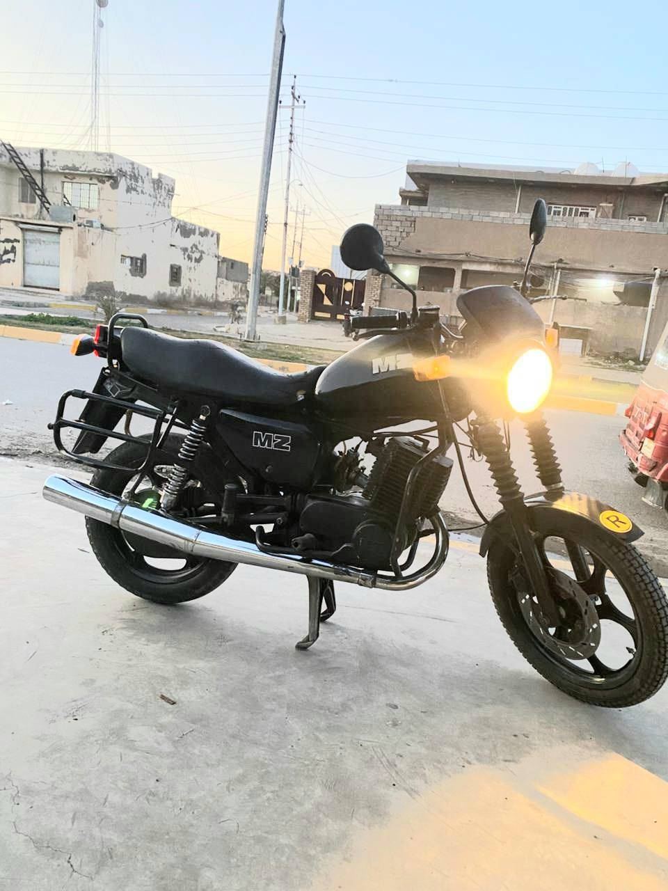 سلام عليكم من رخصت مدير الكروب درجة MŽللبيع   ماكنيت تركي ساسيس 2 ع فتح كهربيات كلا شغال سعر 1600شوفتك عينك درجة علا اخر حبايه مكاني ديالى بلدروز رقم للستفسر ***********ال مو شراي لا يتعبني
