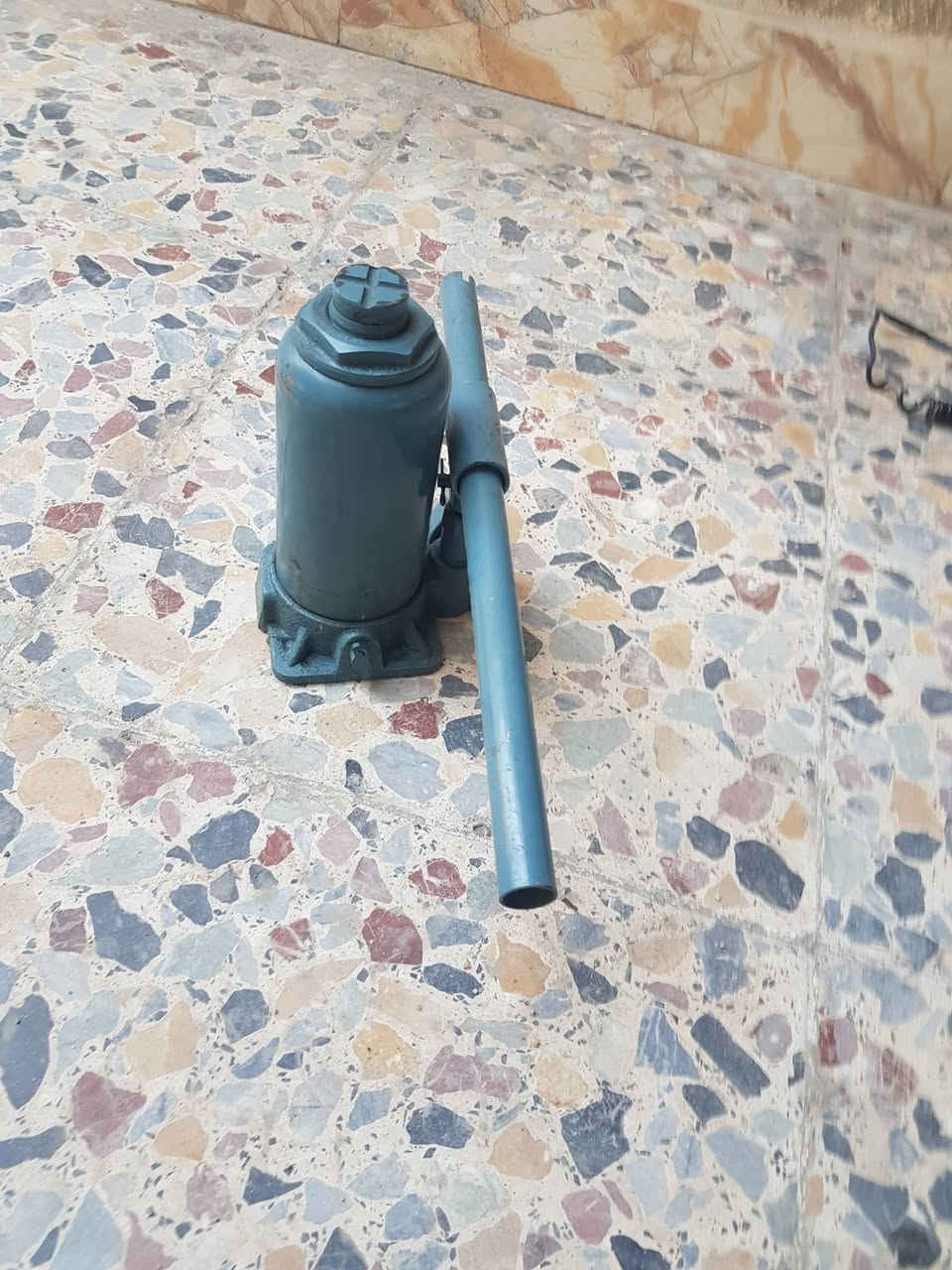 سلام عليكم من رخصت الادمن جك يرهم لليوكن والتاهو السعر 40 الف وضفاير بلوجكترات الزوج 25 الاتصال على *********** بصره
