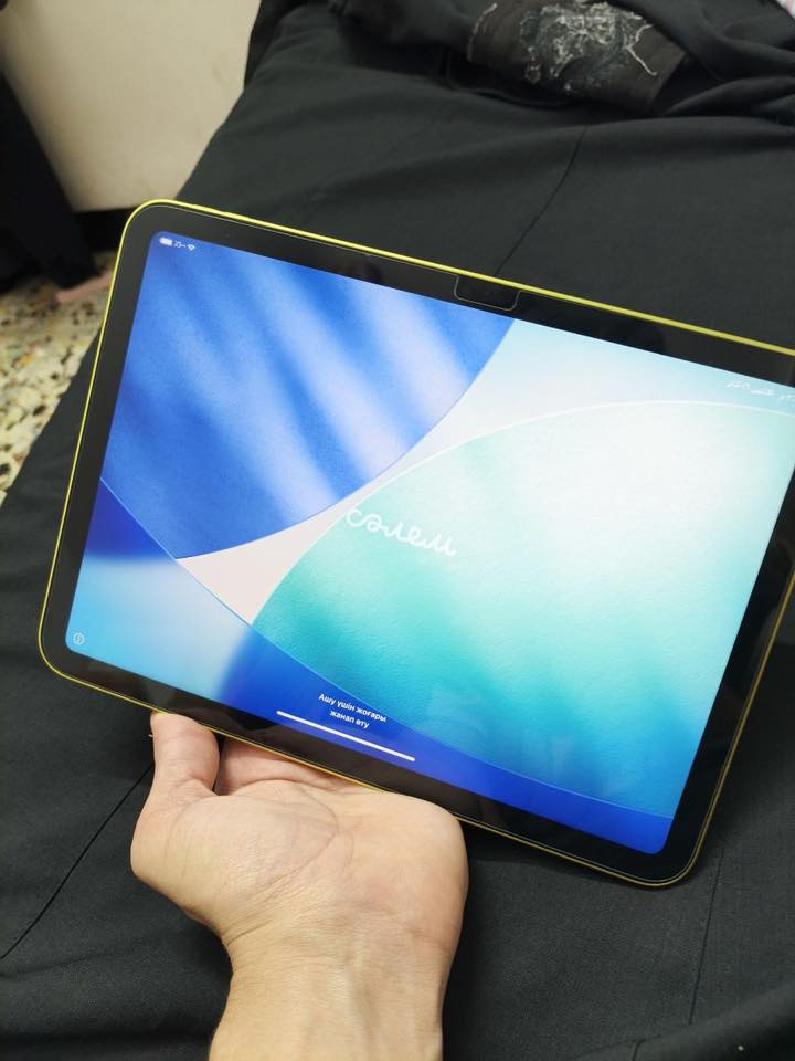 السلام عليكم
ايباد 10 للبيع
ذاكرة 64 
نضافه الجهاز 100%
بطاريه 100
ممفتوح ابداً مداخل صيانه
سعر 400بي مجال بسيط جدا 
الجهاز بعده بلضمان 
رقم***********
عنوان :مدينة الصدر
