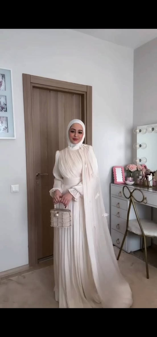 الاستفسار والحجز فقط واتساب+9647775744834
فستان خامه اوركنزه الايطالي كوالتي عالي 
سعر 40
قياس 48/46/44/42/40/38/


**إذا كنت صاحب هذا الإعلان وتريد حذفه لأي سبب، رجاءا أرسل رسالة إلى الدعم الفني**