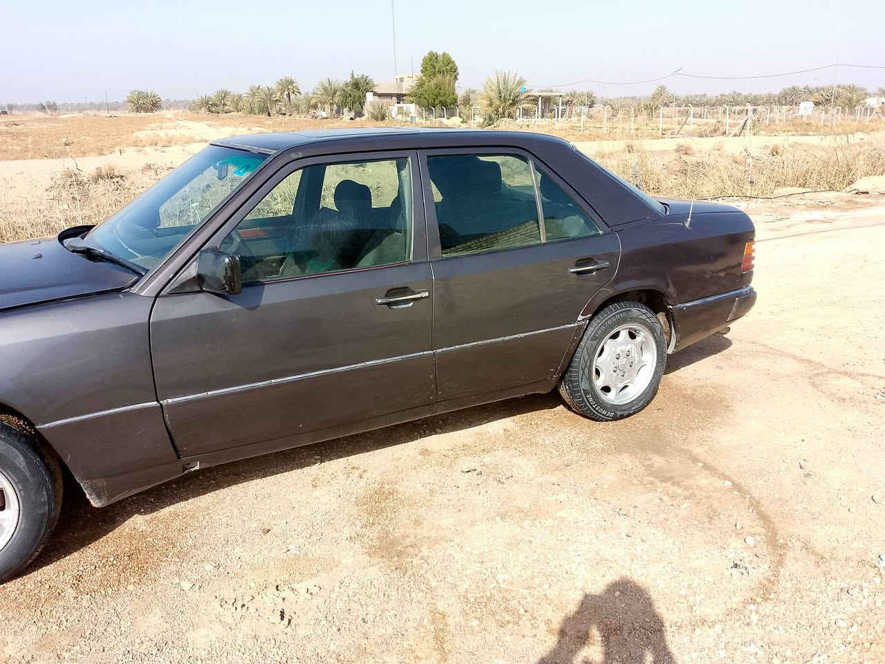 مارسدس موديل 1991 رقم قادسية انكليزي جديد سنوية لل2031 بسمي تحويل مباشر محرك 4سلندر ابلادي قواعد نظيفة جدا 
السعر 40 وبيها مجال للاستفسار اكثر اتصل ***********.
