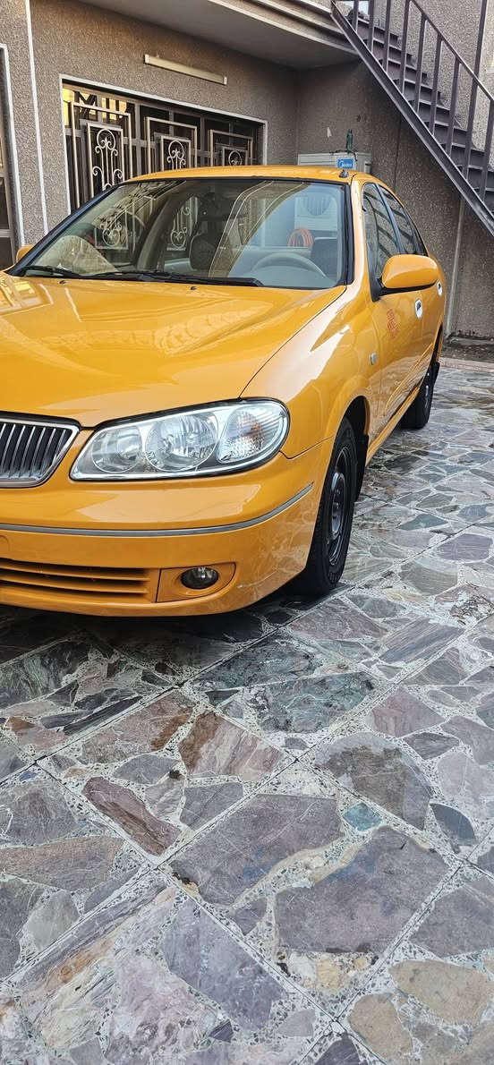 سلام عليكم اخوان نيسان صني بيه قبق جنطه مبدل بدون دواخل 2008 وسياره جهازه مكينه كير صدر تخم تاير وسعرهه ٨٨ وبكان السياره الشعب ***********
