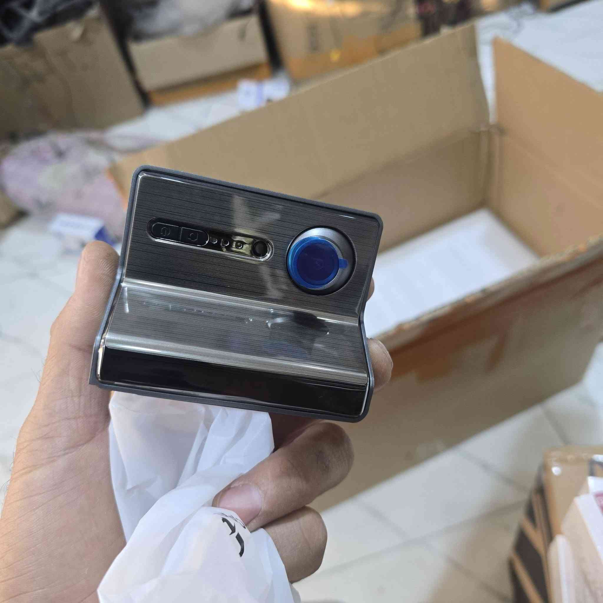 ام 3 كامرات اماميه وخلفيه وداخليه كوالتي عالي 

مفيده للشارع جداً  

العنوان العماره ابو رمانه الشوارع الاربعه للملعب مقابل عمارة كريم حوشيه اسيا *********** او اثير *********** 

مهندس ابراهيم
