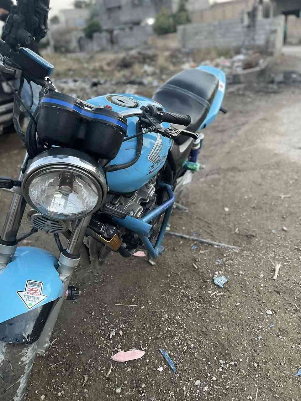 سلام عليكم دراجه من النوع سيبي فور للبيع الدراجه خير من الله شلعه سرعه محرك نضيف 400ccاعادت نشرها بسبب الوعد الكاذبه السعر مليون وميتين وبيها مجال للاتصال عله هذا الرقم ***********
