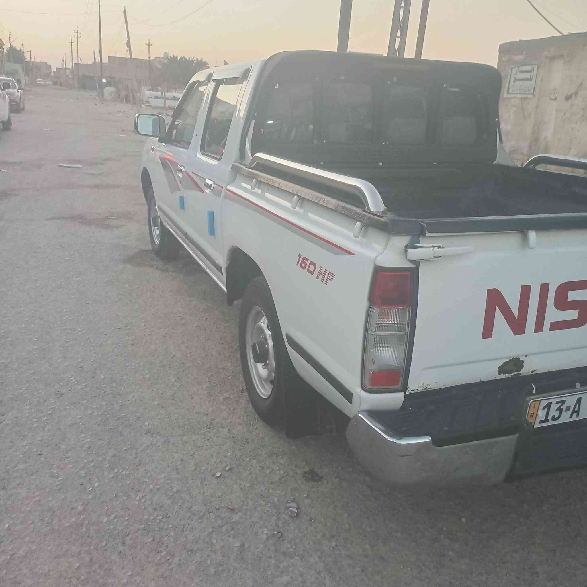 نيسان البيع مكفوله من الفتح والصبق بيه بارد بصيط محرك ماينقص مقدم جديد تيرات تخم سياره حلوه ماتخسر عليه سعر 130 وبيه مجال ***********
