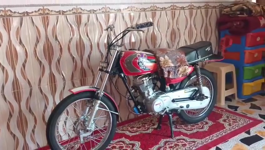 سلام عليكم دراجه للبيع نضيفه ارشا كلك السعر450وبيهه مجال المكان كربلاء الحسينيه الشري يتصل فقط واتساب*********** محرك مبدل بس ولفات فقط
