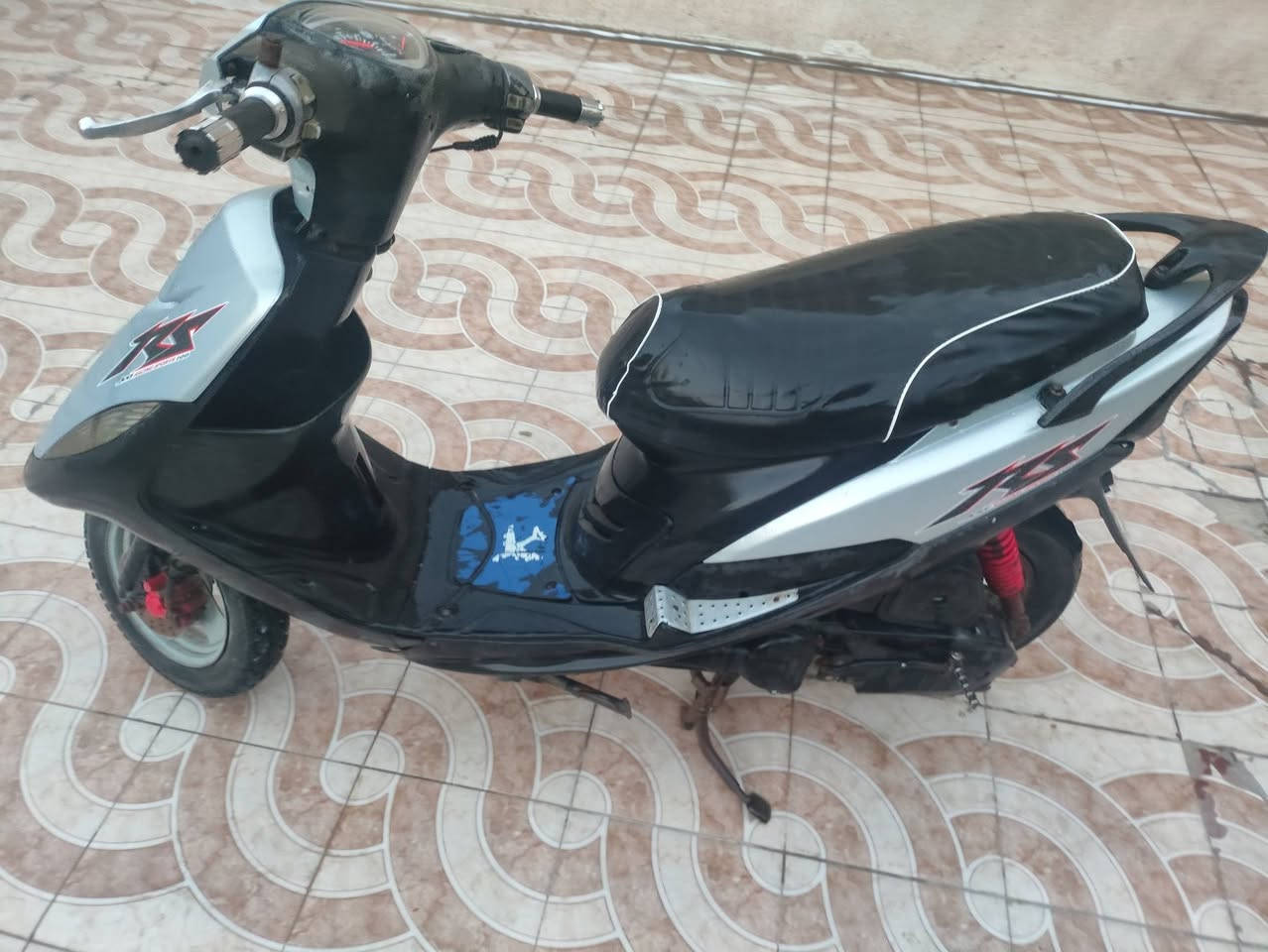 دراجه لبيع مفتوحه بس مره وحده كلشي شغال مكاني تنومه نهر حسن السعر 550بيه مجال الرقم ***********
