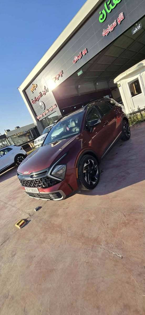 كيا سبورتج 2023
 
المحرك :٢٥٠٠ 
الگير : ٨ نمر

المواصفات : 🇽​🇱​🇦​🇮​🇳​
بصمه تشغيل- صندوق- ابواب -تشغيل عن بعد
شاشه كبيره على طول الدشبول
انظمه قياده نورمال- سبورت - سمارت - ثلجي
كشنات جلد لون اسود
كرسي السائق تحكم كهربائي
هند بريك بصمه
كامرا خلفيه
رادار امامي خلفي جانبي نقط عمياء
تحديد مسار ذكي
اشاره في المرايا الجانبيه
تشغيل عن بعد
تحكم ستيرن فول مواصفات 
اوتو هولد
اوتو ستوب
نظام ترحيب
تبريد قطعتين
مانع انزلاق
نزول منحدرات
نظام فحص ضغط الاطارات
نظام abs
تدفئه كشنات
قياده آليه ذكيه
كروز سرعه
سستم صوت هارمن
شاشه لمس متغيره لتحكم التبريد او الميديا
منافذ تايب سي عدد ٣ مع ٢ في الكشنات
اضواء ترحيب عند الاقتراب مع ترحيب داخلي عند الصعود او المغادره
كيجات الكترونيه متغيره حسب الوضعيات
الاناره الداخليه LED
ماسحه خلفيه
كامرة دوارة
""السونار مرفق المنشور""
السياره موجوده في بغداد المحمودية
للاستفسار ‏‪***********‬‏
السعر 175 ورقه وبيهه مجال بسيط بغداد, العراق
