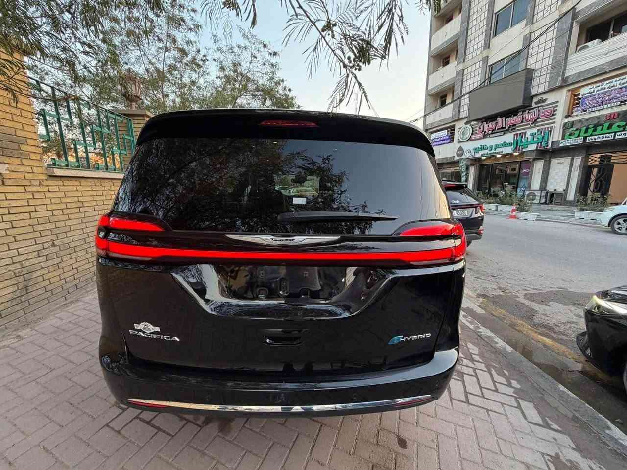 كرايسلر باسفيكا 2025 CHRYSLER PACIFICA HYBRID السعر 222$ ✅ تشتغل وتمشي بدون ايرباك ‼️

السعر ب222$ 🔥 الرقم مجاني معفي بدون رسوم ✅ 
داخلة بكتاب شهداء سكن بغداد 👍

الحادث كما موضح بالصور … فقط جاملغ بدون ايرباك ✅
بدون دواخل مكفولة من اللغد والشواصي ماشية 17 الف ✅
السيارة على حادثها ممصلحة تشتغل وتمشي بجم كبس ✅

ثلاث أنظمة - هايبرد - بانزين - بلك ان .

موديل 2025 ✅
بدون ايرباك ✅
ماشية 17 الف فقط ✅
 

#مواصفات تورنك L فول تجي عدا الفتحة :

1- بصمة تشغيل وابواب بصمة 5

2- هاند بريك بصمة كهربائي

3- محرك 6 سلندر 3600 هايبرد وبانزين بلك ان

4- هيترات بالكشنات

5- رادر امامي وجانبي 

6- بيبان كهرباء ( تحكم ريمونت ) وبصمة أبواب 

7- صندوق كهرباء شفط بصمة 

8- رادار امامي خلفي بريك ذاتي توقف مانع تصادم

9- كشنات جلد VIP منفصل 7 راكب

10- مانع انزلاق 

 11- كشن خزن ميموري حركات 2

12- لايت لد الشكل الجديد 

13- تنبيه الخروج عن المسار 

14- تبريد مركزي ثلاثة قطع منفصل

15- تدفئه كراسي وستيرن تدفئة

16- تحكم استيرن فول 

17- اشاير بالمري وهيترات بالمري

18- تشغيل عن بعد 

19- كير ماوس 

20- مثبت سرعة 

21- منافذ USB و TiBC متعددة خلفية وامامية

22- حاكيات متعددة

سعر مناسب 🔥 222$ ✅ 222$ 🔥 ✅ 

السيارة تشتغل وتمشي جديدة حيل ماشاء الله ✅ 

مكاني الاعظمية للاستفسار اتصل ***********

‏‭ بغداد, العراق
