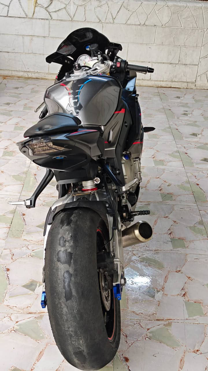 للبيع bmw s1000rr 2016
وارد امريكي حادث كفرات  مكفوله محرك كير شرط 
77ورقه بدون رقم بيه مجال 
*********** مكان كركوك
