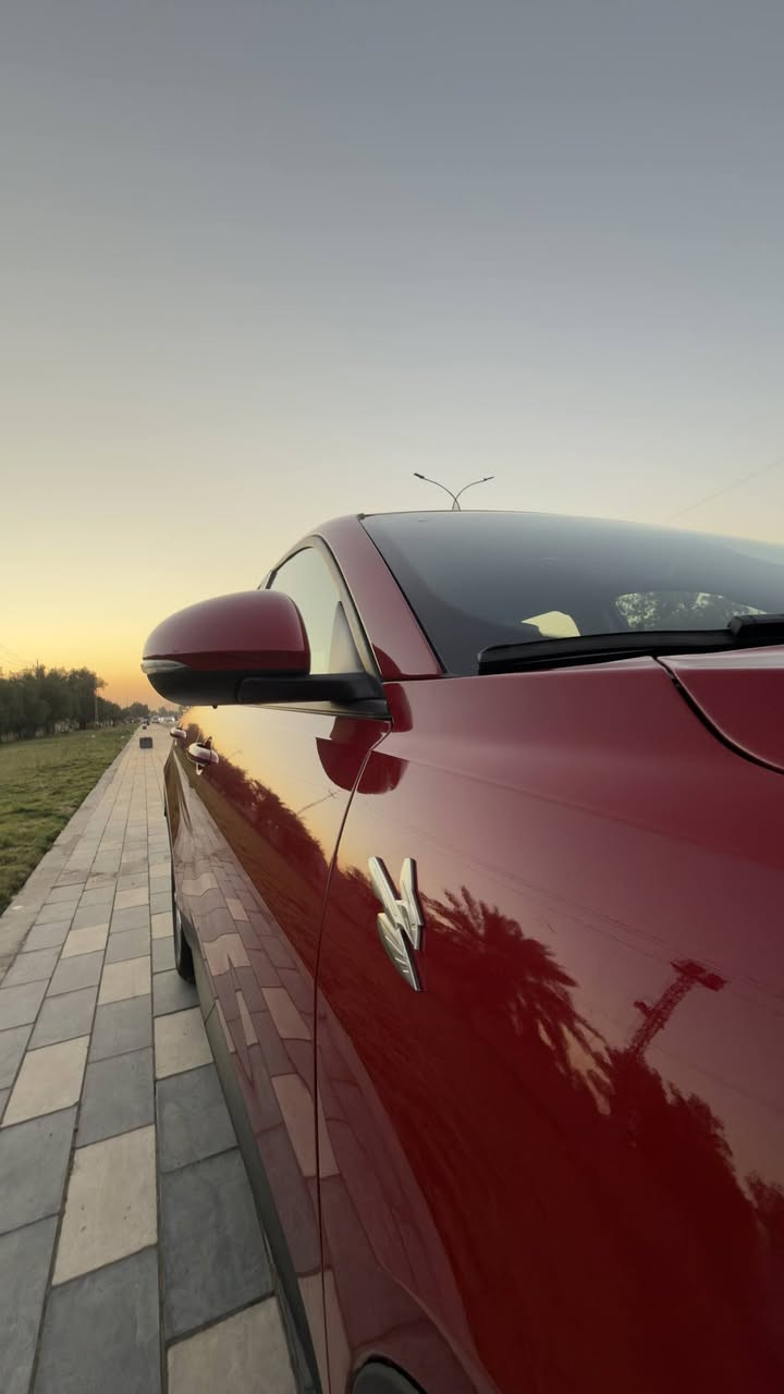 🔥🚀 للبيع | 2024 DODGE HORNET GT 🚀🔥

⚙️ المواصفات:

✅ محرك 2.0L Turbo قوي وعزم ممتاز 💨
✅ ناقل حركة أوتوماتيك 9 سرعات ⚡
✅ نظام دفع رباعي AWD 🛞
✅ تشغيل بصمة + دخول ذكي 🔑
✅ مرايا جانبية كهربائية مع خاصية الشفط والطي التلقائي
✅ شاشة لمس كبيرة 📺
✅ Apple CarPlay 🍎
✅ Android Auto 🤖
✅ كاميرا خلفية HD 📸
✅ حساسات أمامية وخلفية 📡
✅ رادار أمامي 🚗
✅ مثبت سرعة ذكي (Adaptive Cruise Control) 🎯
✅ نظام المحافظة على المسار 🛣️
✅ تحذير مغادرة المسار ⚠️
✅ مراقبة النقطة العمياء 👀
✅ تنبيه حركة المرور الخلفية 🔄
✅ فرملة طوارئ أوتوماتيكية 🛑
✅ إضاءة LED أمامية وخلفية 💡
✅ جنوط رياضية أصلية ✨
✅ مقاعد رياضية مريحة 🪑
✅ مقود متعدد الوظائف 🎛️
✅ مكيف أوتوماتيك ثنائي المناطق ❄️
✅ بلوتوث + USB + USB-C 🎵
✅ أوضاع قيادة متعددة (Sport / Normal / Eco) 🏁
✅ وسائد هوائية متعددة وأنظمة أمان متكاملة 🛡️
📋 جاهزة للفحص بأي مكان.
🤝 السعر مناسب ويا الجاد، وإن شاء الله ما نقصر وياه.
☎️ للاستفسار والمراسلة واتساب *********** / محمد
