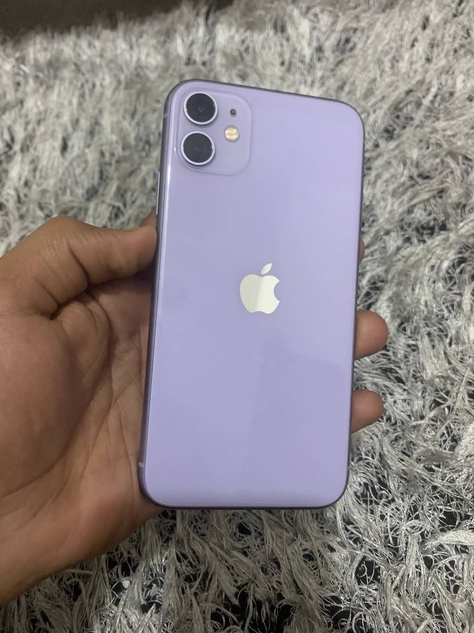 السلام عليكم أيفون 11 عادي ذاكرة 128 بطاريه 82  جهاز ابلادي نضافه الجهاز 90 /100  كامرات ✅ اتصال ✅ إنترنت كله شغال فيس إيدي ✅  سعر الجهاز 260 وبيه مجال رقمي *********** أو استفسار خاص
