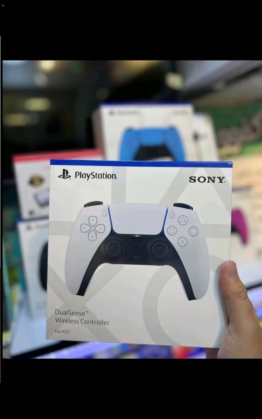 🎮🔥 متوفر جوستك بلي فور بشكل وتصميم شبيه جوستك PS5 🔥🎮
✅ يشتغل على PS4 و PS5
✅ كيبل شحن Type-C
✅ بطارية قوية بسعة 1500mAh
✅ مسكة مريحة وجودة ممتازة
✅ ضمان فحص وتجربة قبل الاستلام

💰 السعر فقط: 28,000 دينار

📱 للتواصل واتساب:
***********

📩 أو مراسلتنا على صفحتنا 
انستا: dvd_wwr 

سارع بالحجز قبل نفاد الكمية 🚀

