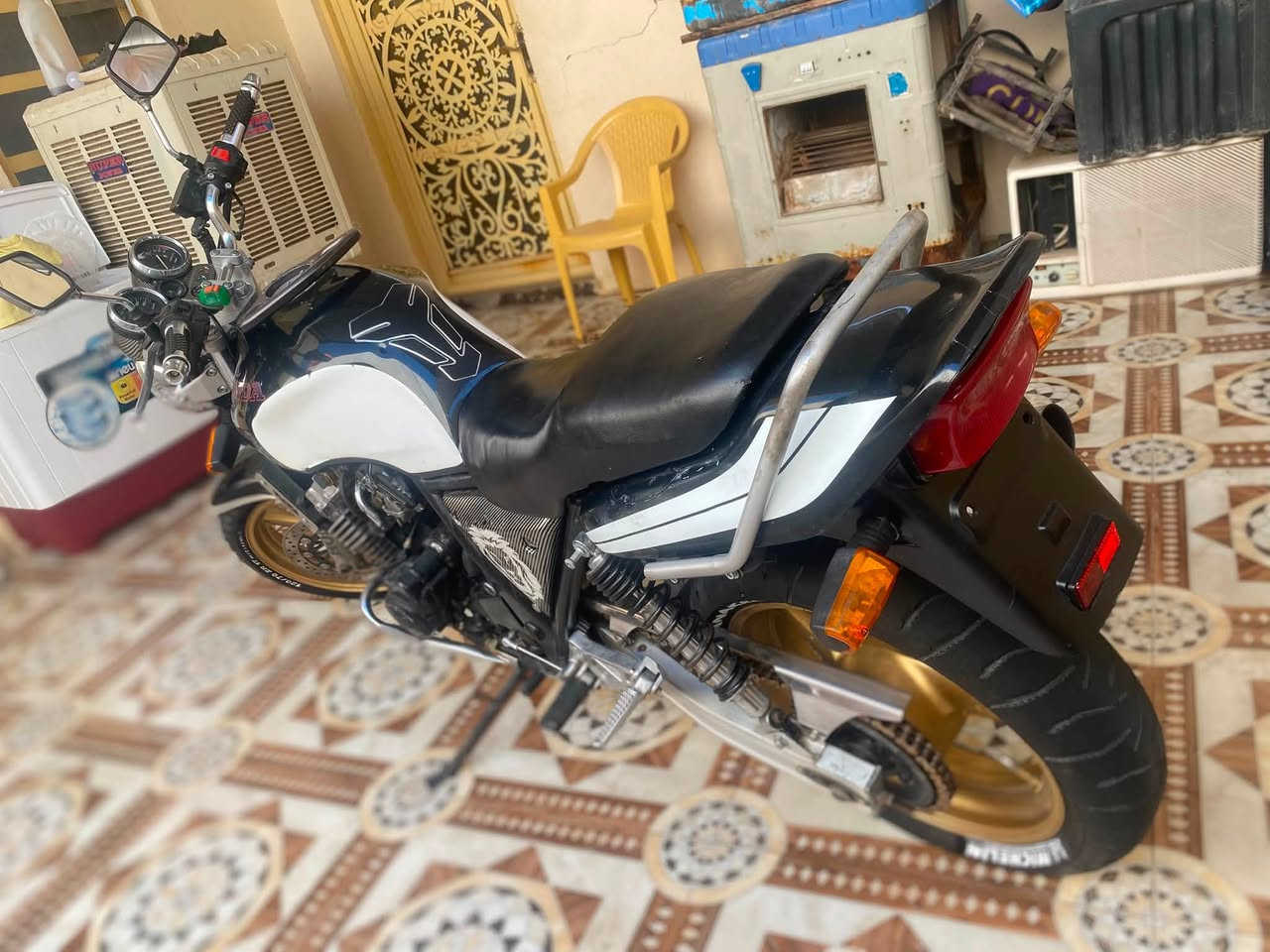 السلام عليكم شباب سيبي فور جيل اول ١٦ ولف
للبيع السعر مليون و٤٠٠ لا تجي وتكلي شبيها مابيها مكينه مفتوحه بس بيها شلعه ومعدل تشك الكاع 
مو شراي لتعبني 
الشراي يتفضل خاص


**إذا كنت صاحب هذا الإعلان وتريد حذفه لأي سبب، رجاءا أرسل رسالة إلى الدعم الفني**