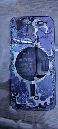 ️جهازين طافيات15 برو ماكس و14 برو للبيع ابيعهم فحم  مفلشات سعرهن 250 ا...