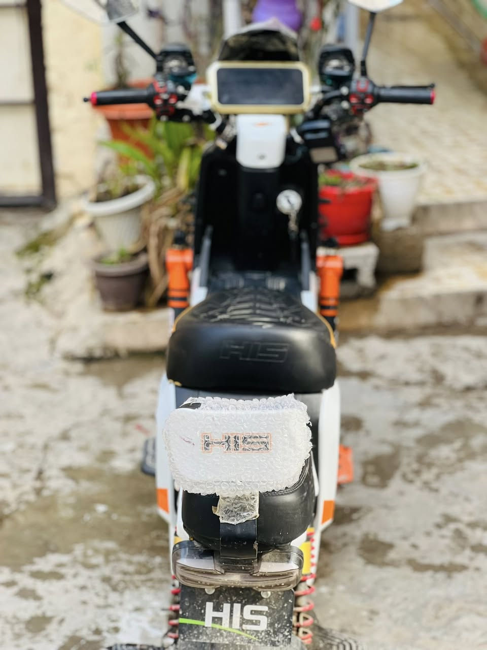 سلام عليكم ماطور للبيع x900 ارقه موصفات فوول بصمه+سويج بطاريات 5 دبل شاشه إيبات وتحديد الاعطال حجم الكبير بريكات دسكات امامي خلفي حساس  مسجل بلوتوث بي بك R سرعه 100 ويرمنيه كلها شغاله لايت اشاير  نشرات كلو شغال سعر ((450)) وبي مجال للاستفسار *********** او خاص  مستعمل قليل 🌹 🌹
