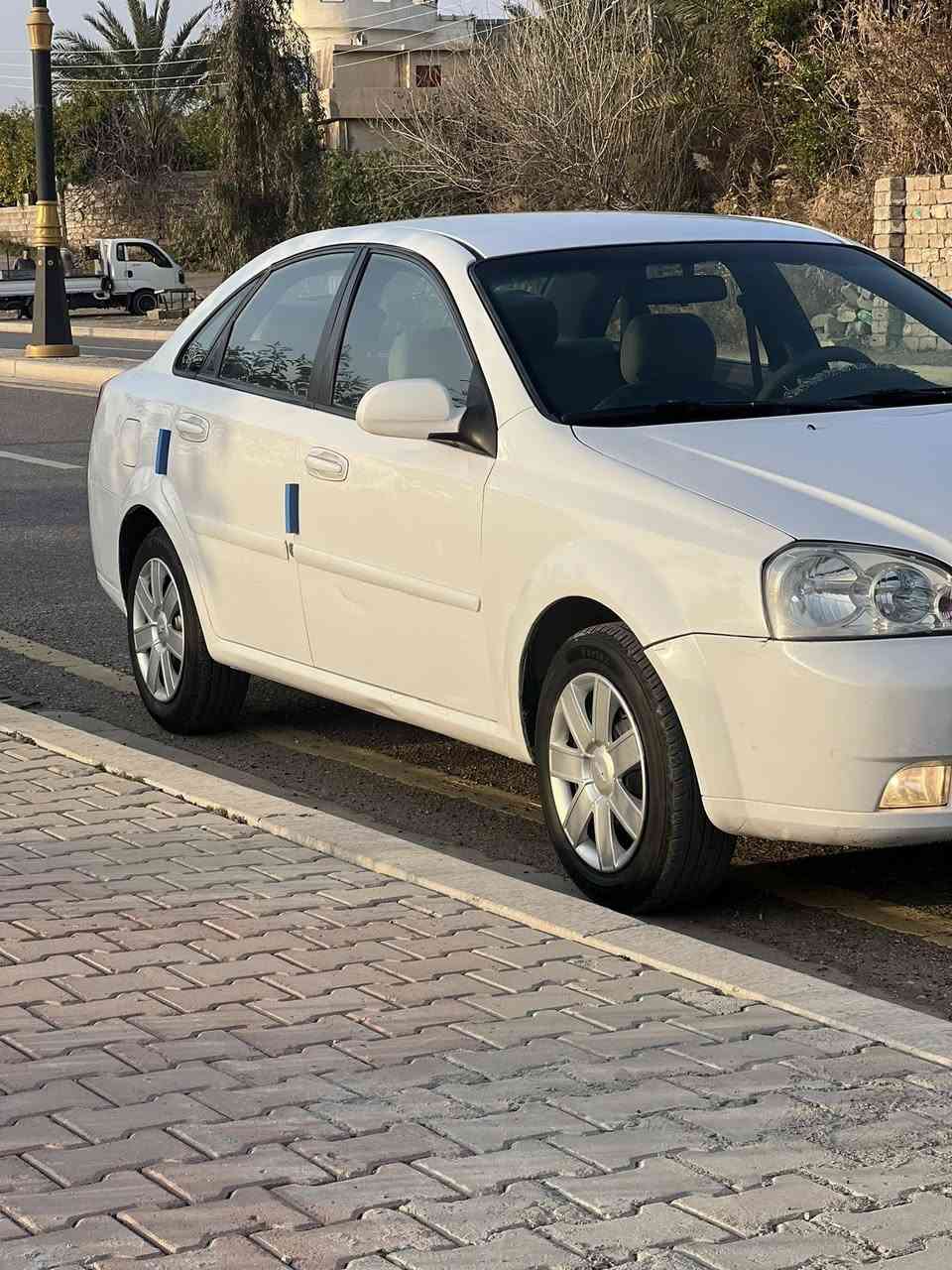 السلام عليكم سياره اوبترا موديل 2011سنويه لل27
باسمي تحويل ثاني يوم بيها جاملغ يمنه صبغ 

وشبر بالبنيد بدون دواخل 

كير ومحرك خير من الله 

تدفئه تبريد شغال  كهربائيات شغال 

صدر امامي خلفي كلو جديد 

تخم تاير جديد سياره حلوه مال جناي 

السعر   80 وبي مجال وحياكم الله 

التواصل :***********

مكان السياره صلاح الدين قضاء الضلوعيه
