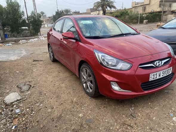 سلام عليكم اكسنت موديل 15 محرك 1600دوش مكفوله من الصبغ اكو بارد صغير فقط ورصعه السياره جديده حيل بدون اي نقصالحمدلله بغداد باسمي  اتصال*********** السياره فول مواصفات حتى تشغيل عن بعد ويل كب 5 فتحه كير محرك تبريد صدر تاير كفاله اسف عل اطاله 106 سعرها
