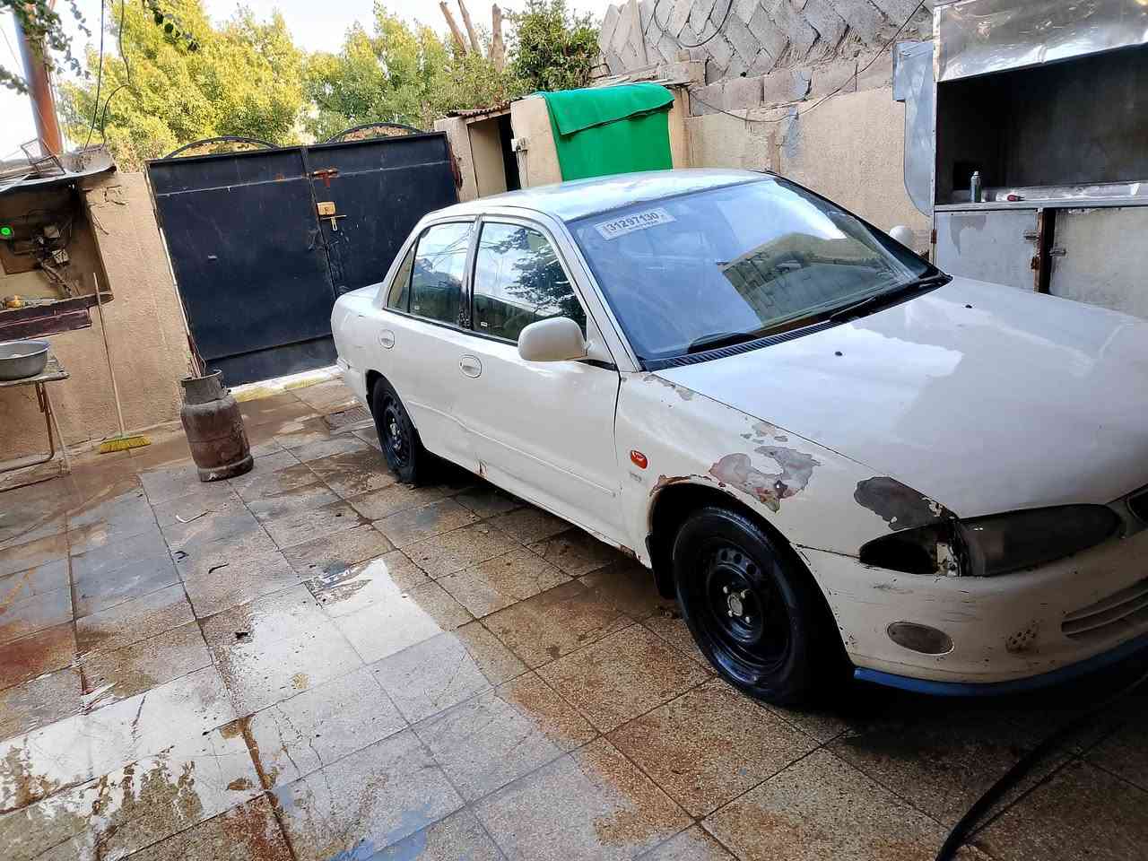 سلام عليكم بروتون ويره 2002بسمي سنويه 28كير محرك بحاله جيده بيهه ضربه بالباب لخلفي ممصله ونضافته شوفه عينك لمو شراي لا يعلق رجاء اخوي ولشراي هذا رقمي مكاني بغداد ابو غريب  ***********
