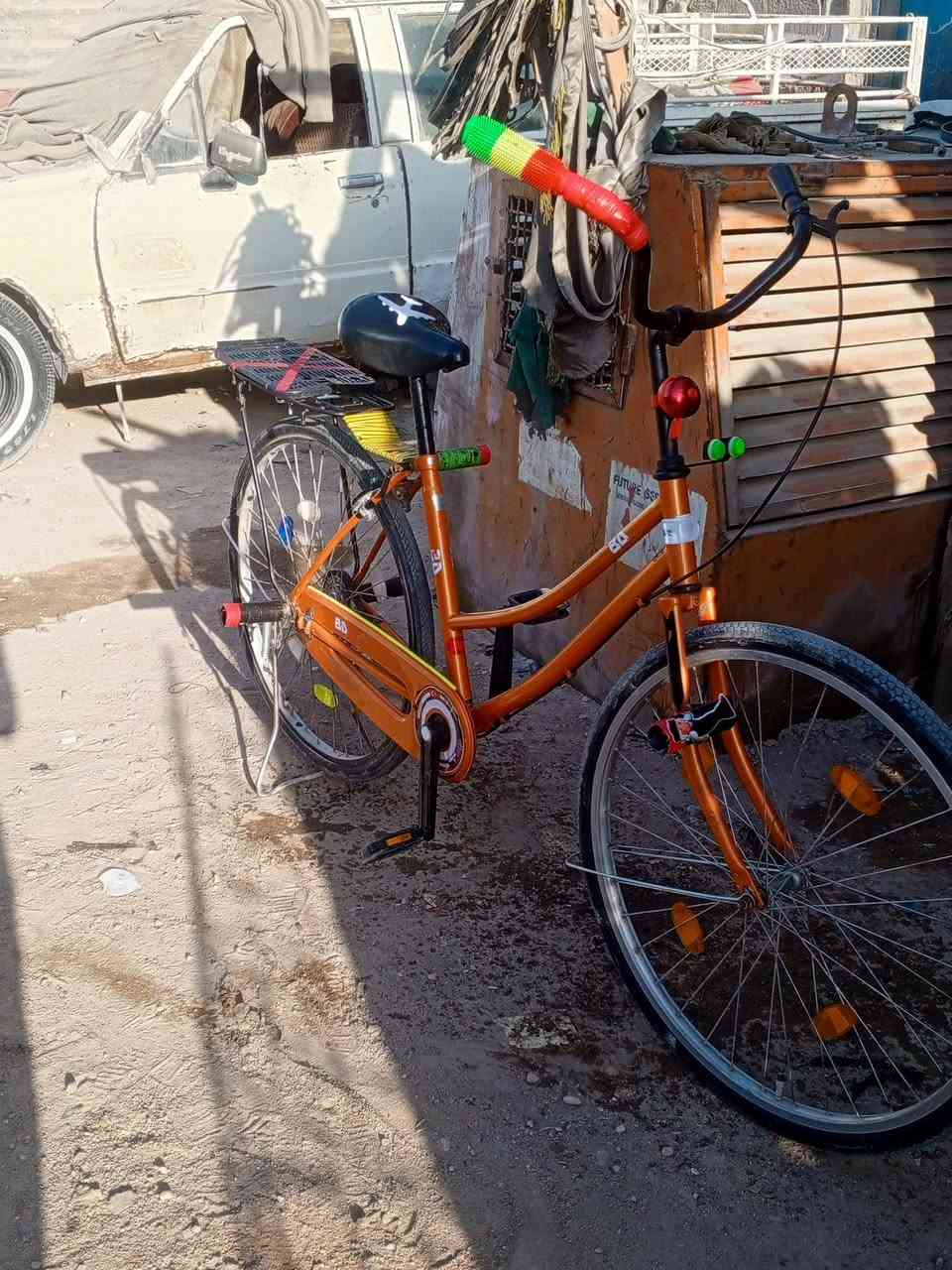 السلام عليكم بيسكل للبيع او مراوس بجديد (بيدي حرفين) حجم 26مديل2016البيسكل اخو الجديد سعر125وبي مجال مكان بصره زبير مراسله واتساب وليس خاص ***********
