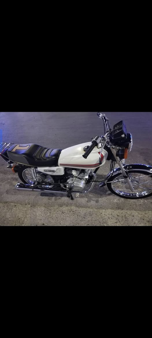 اخوان تم اعاده هذا المنشور بسبب ناس ما عندهم كلمه دراجه ايراني بدون اوراق فقط اسوي لك مكاتبه دراجه ما ناقصها اي شيء تعمير فول سعر 700 والمو شراي رجاء رجاء رجاء لا يتعبنا ولا ينطي كلمه ***********
