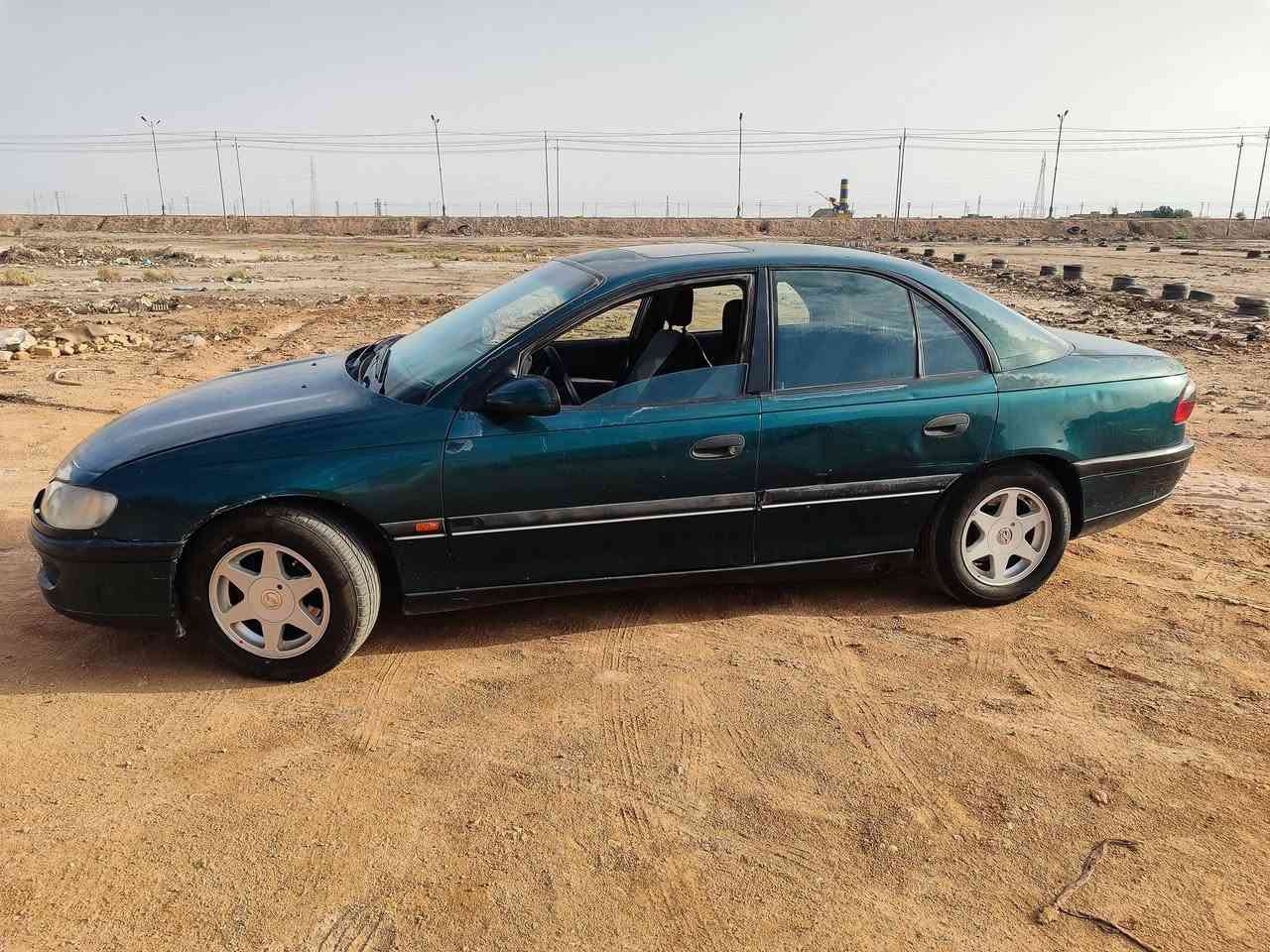 السلام عليكم للبيع أوبل بزون موديل 1996 رقم بغداد انكليزي بسمي تحويل ثاني يوم مكينه وكير بطه فيفتي خير من الله هزه جديده مكان السياره سماوه قضاء الخضر رقم الهاتف ***********
السعر 43 وبيها مجال
