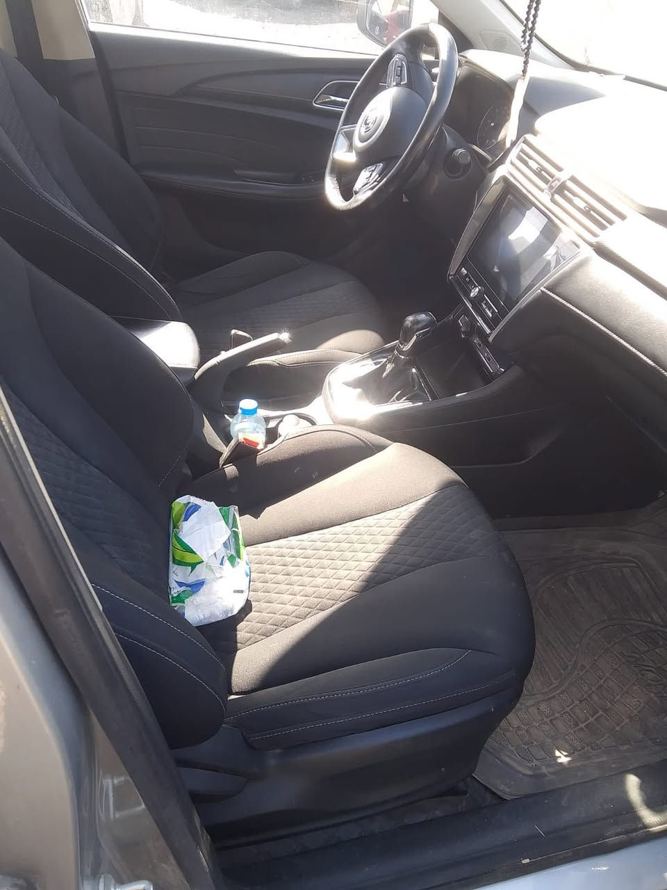 ***********
MG5 2022  رقم دهوك

سياره بدون سبخ
ماشيه ٩٦ كيلو
كيرو محرك شرط
موسفات كونفورت 
بصمه
حساس
شاشه 
كاميره
سعر ٩٤ ورقه فقط
مكان سياره دهوك
