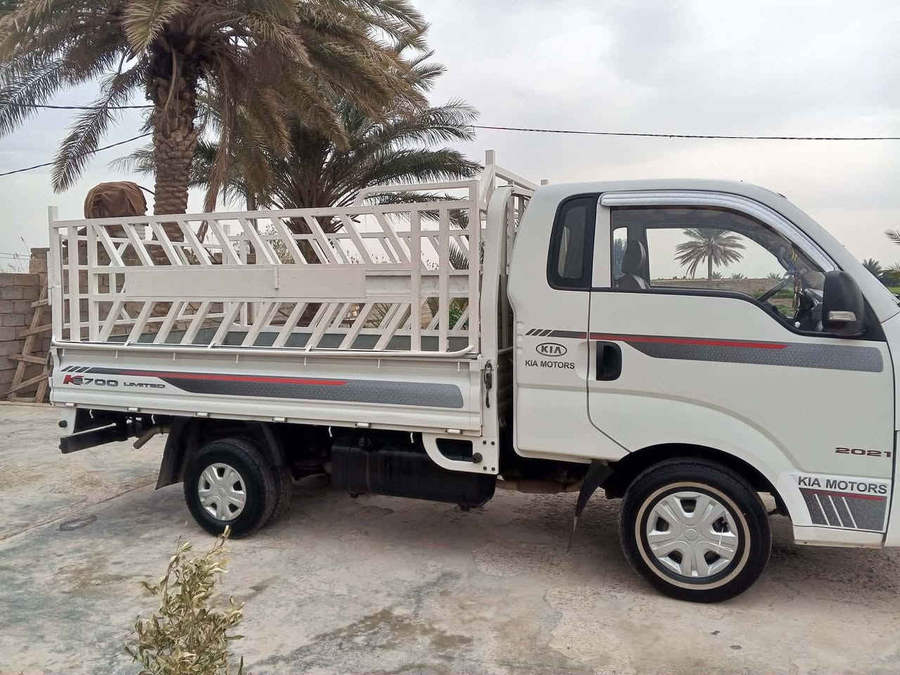 كيا حمل موديل2019 كير محرك اكسل تبريد شغال رقم بغداد نكليزي  تحويل مباشر ب اسمي سنويه ل 30 السعر 123ورقه ديالى الخالص للاتصال ***********  رجاا الموشراي لايكسر بمال العالم. ***********
