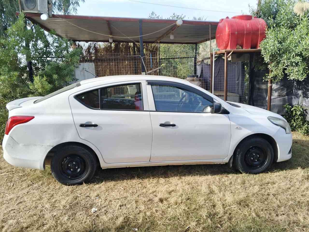 سياره سني هندي البليته الزرگه المرغوب موديل ٢٠١٩ للبيع راعيها الكردي موجود وكاله بسمي السياره بيها جاملغ الخلفي بي صبغ والجاملغ الثاني بي بارد بسيط وقبق جنطه مبدل بدون دواخل وبيها بارد بدون صبغ بالجاملغ الامامي والباقي كفاله محرك كير تبريد حداديه تخم تاير ، السياره عارضه ٨٧ وبيها مجال مكاني طوريج إستفسار أكثر راسلني خاص او اتصل على الرقم***********
