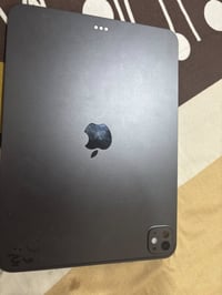 ايباد برو ١١ • M5 • مشحون ٤ مرات