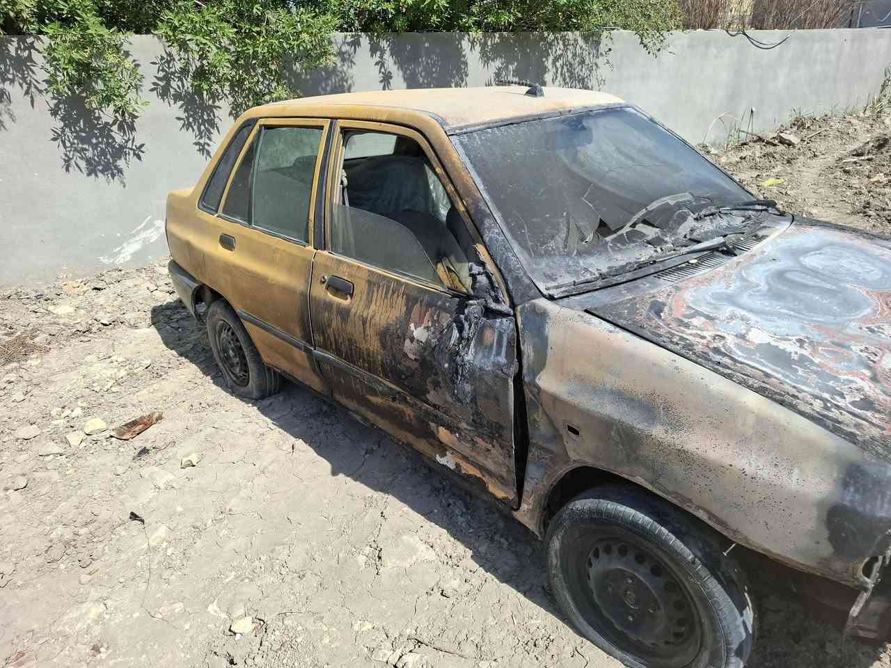 سلام عليكم عدي سايبة محتركة بيهة المكينة والبجم صفرة موديل ١١ رايدهة ب١٢
***********
