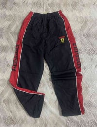 بجامة فيراري • مقاس M • توصيل المحافظات