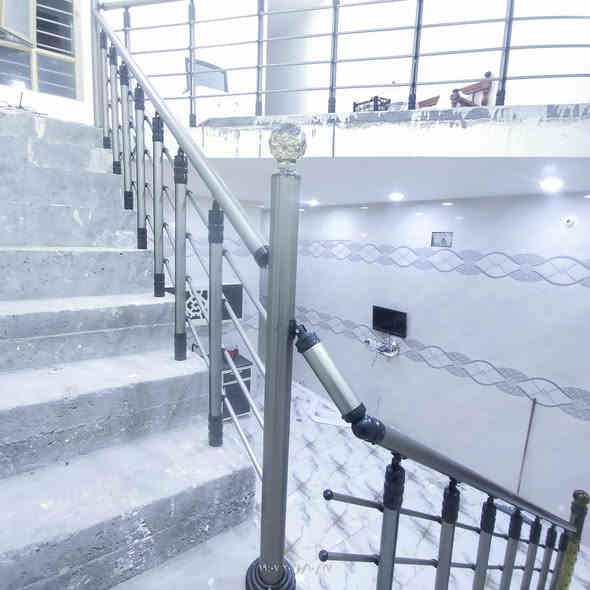 سعر المتر الدائري  بوري1,5 /33/الف كرسته وعمل
سعر المتر بوري  2 ملم/ 35/الف 
سعر المتر بوري الكريمي المدور /35 /الف
ملاحظه/ سعر المتر الدرج الدائري/ 38/ الف  
ملاحظه/ عمل أربع خطوط 
سعر المتر الجام 10 ملم القطع /60/الف واكو/65/الف
سعر المتر المربع لون صاجي والسنديان/65/الف 
سعر المتر المربع لون الاسود والشباني /55/الف
والدنكه العاديه تعتبر متر 
سعر الدنكه الكرستال/125/الف واكو/135/الف 
سعر الرمانه /2500/ الف
نعمل أفضل المحجرات الامنيوم التركية وبجميع الالوان 
للاستفسار مراسلة الصفحه او اتصال واتساب 
*********** عنوان بغداد مجرد تتصل نجيك الباب البيت
