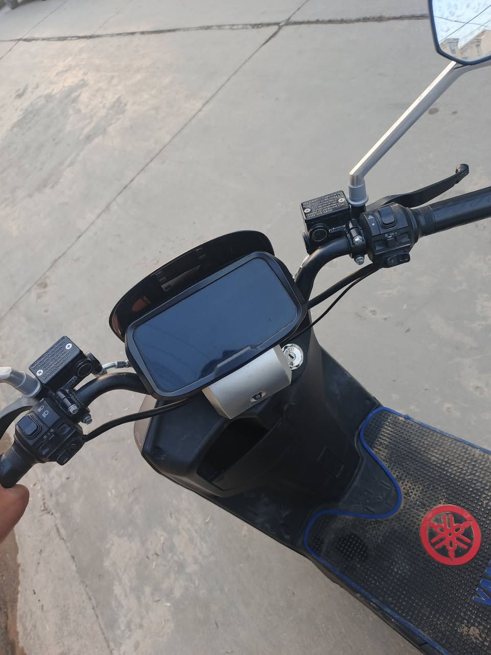 ماطور شحن 318 السعر 550
اتصال ***********
