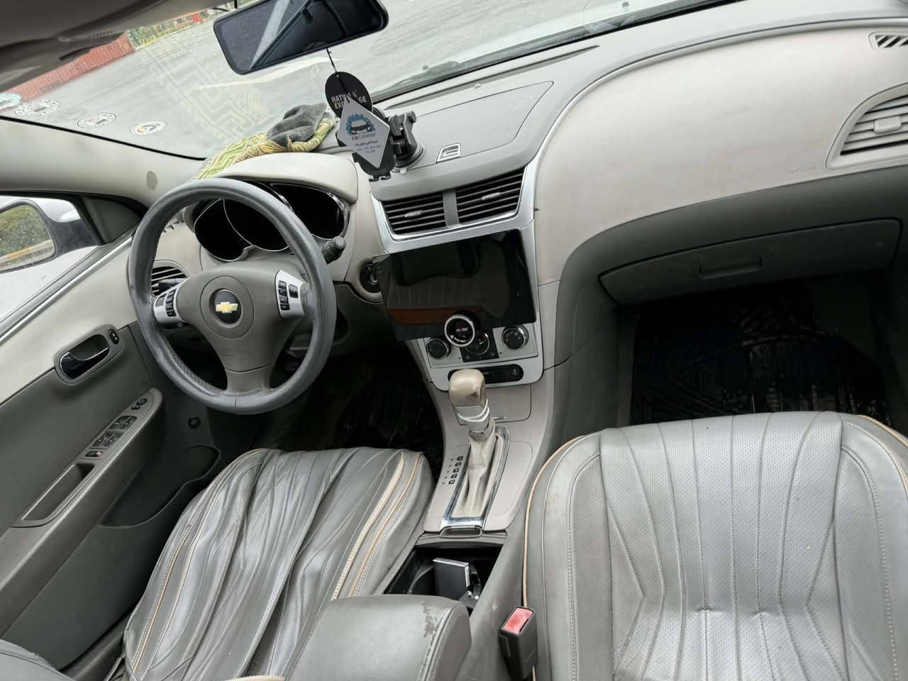 *********** شوفرلیت ماليبو موديل 2012 كير اوتوماتيك موصفات خليجي 4جام كهرباء شاشه ايباد كامره كشن جلد محرك 4سلندر حجم محرك 2400 سياره جاهزه نضيفه بيها 3 قطع صبغ بدون دواخل كير محرك تبريد شرط سعري 75 ورقه مجال مكان اربيل بنصلاوه ***********
