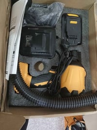 بلور هواء • كامل ملحقاته • للبيع