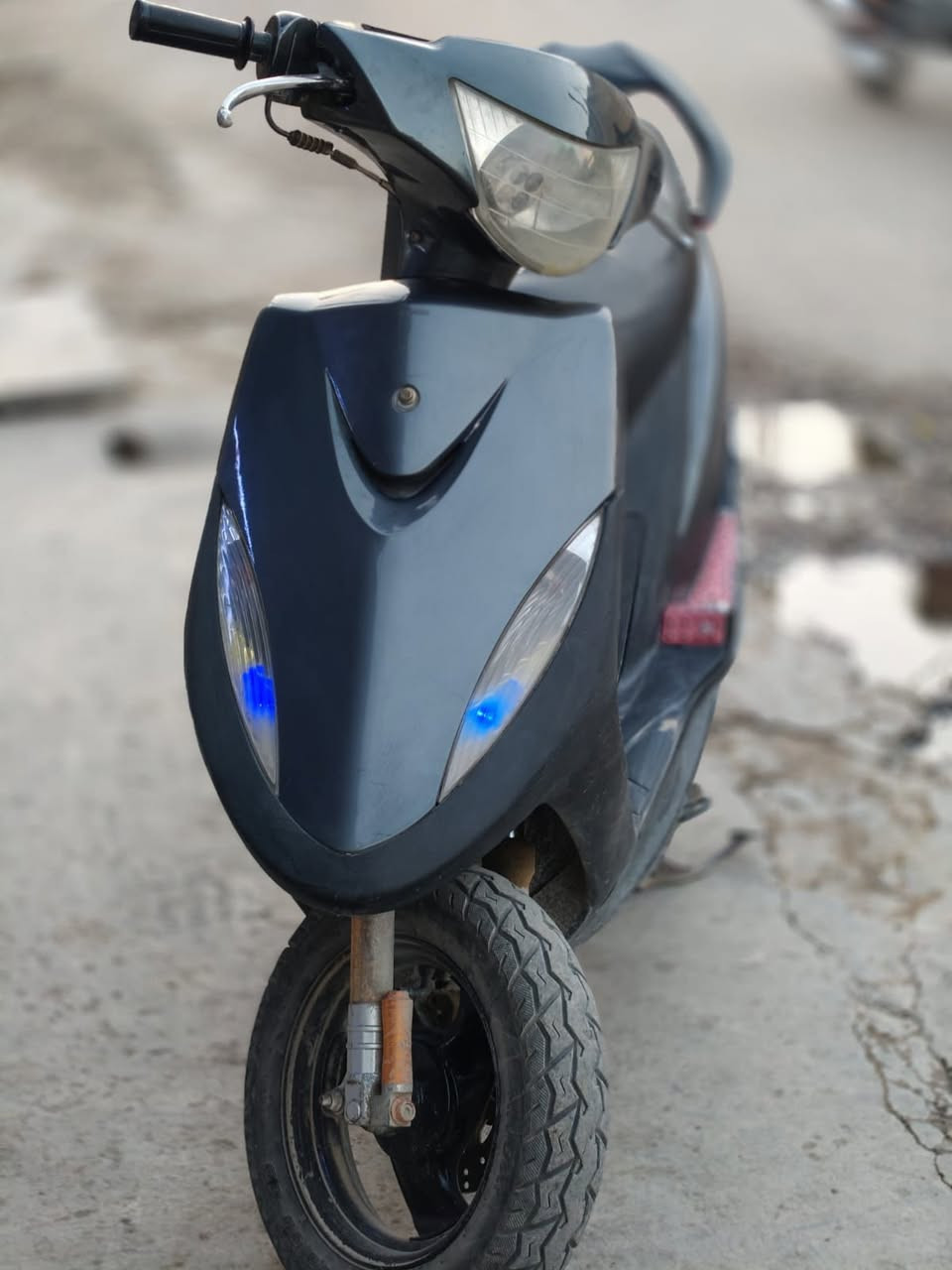 السلام عليكم دراجه ماكس كلشي شغال بيه السعر 500 وبيه مجال  مكاني بصره قضاء المدينه ***********
