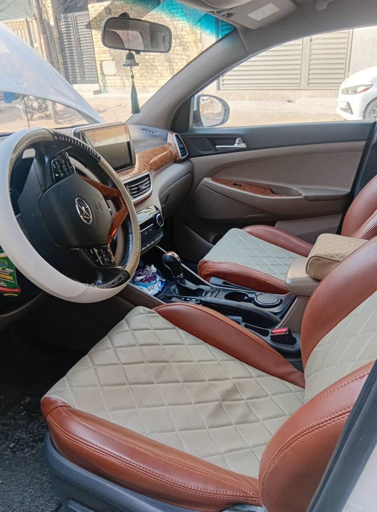 السلام عليكم ورحمة الله توسان موديل 20خليجي محرك دوش بلادي شركة الكاصد تخم  تاير  قبل  اسبوعين  تبريد  تدفئه خير من الله  ماشيه 82 حقيقي بلواقع  باسمي شخصيا  مواصفات  تحكم  استيراد شاشه  مري  شفط  حساسات  360 درجه  رادار  امامي  خلفي مكاني  بغداد الجديده  تليفون  *********** سنويه  جديده  قبل  شهرين  هزه  جديده
