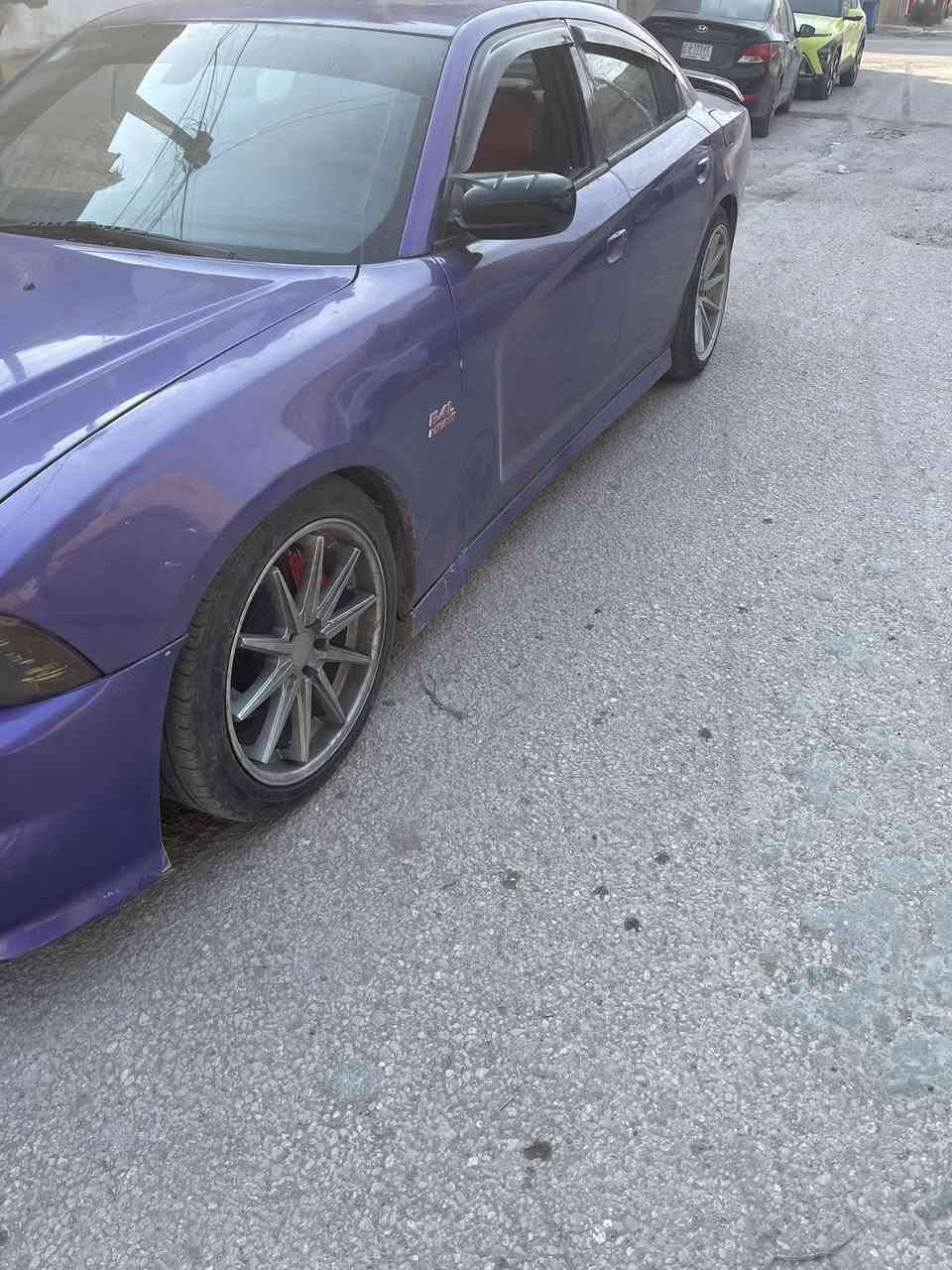 للبيع جارجر 2014 ارتي ماكس حادثها جاملغ السايق الامامي  واهنانه مصبوغه احزام رقم بغداد  سياره مناقصها اي شي لون مميز بنفسجي اصل السعر 130 وبيها مجال رقم الهاتف *********** مكاني بغداد الدوره
