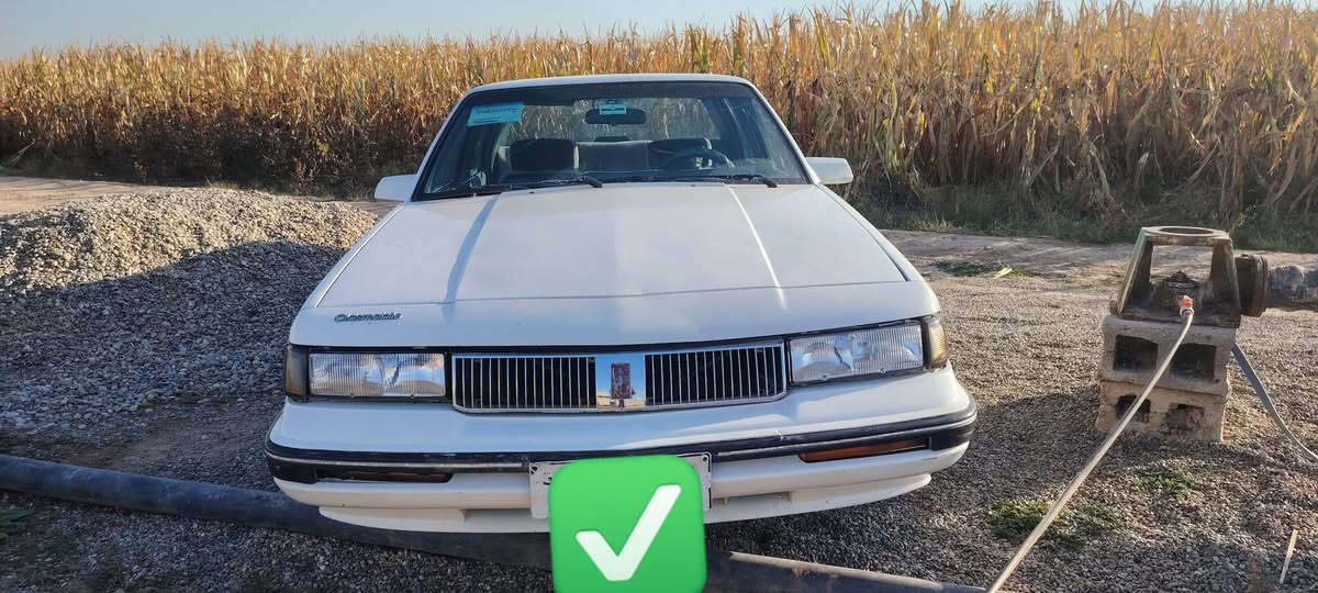 سلام عليكم سيارة اولدز للبيع رقم نينوى سنوية صاقطة سيارة جاهزة محرك كير بلادي  مرشوشة جمالية السعر 30$ وبيهة مجال الاتصال على هذا الرقم ***********
