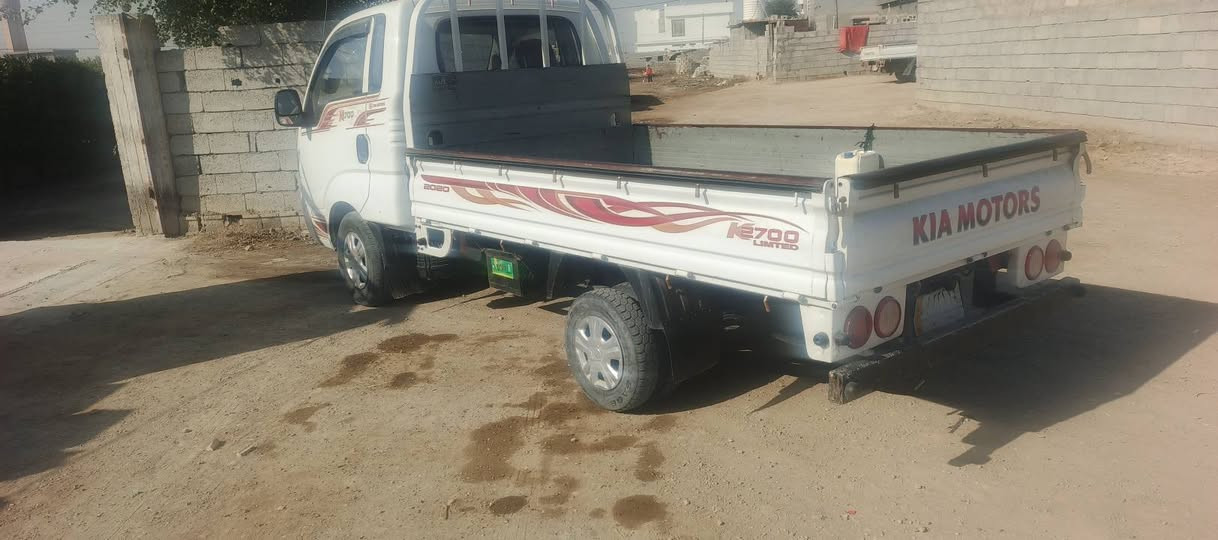 سلام عليكم مدير الكروب المحترم  كيه موديل 16 مكفولة كفالة عام رقم واسط سعر عل خاص ***********
