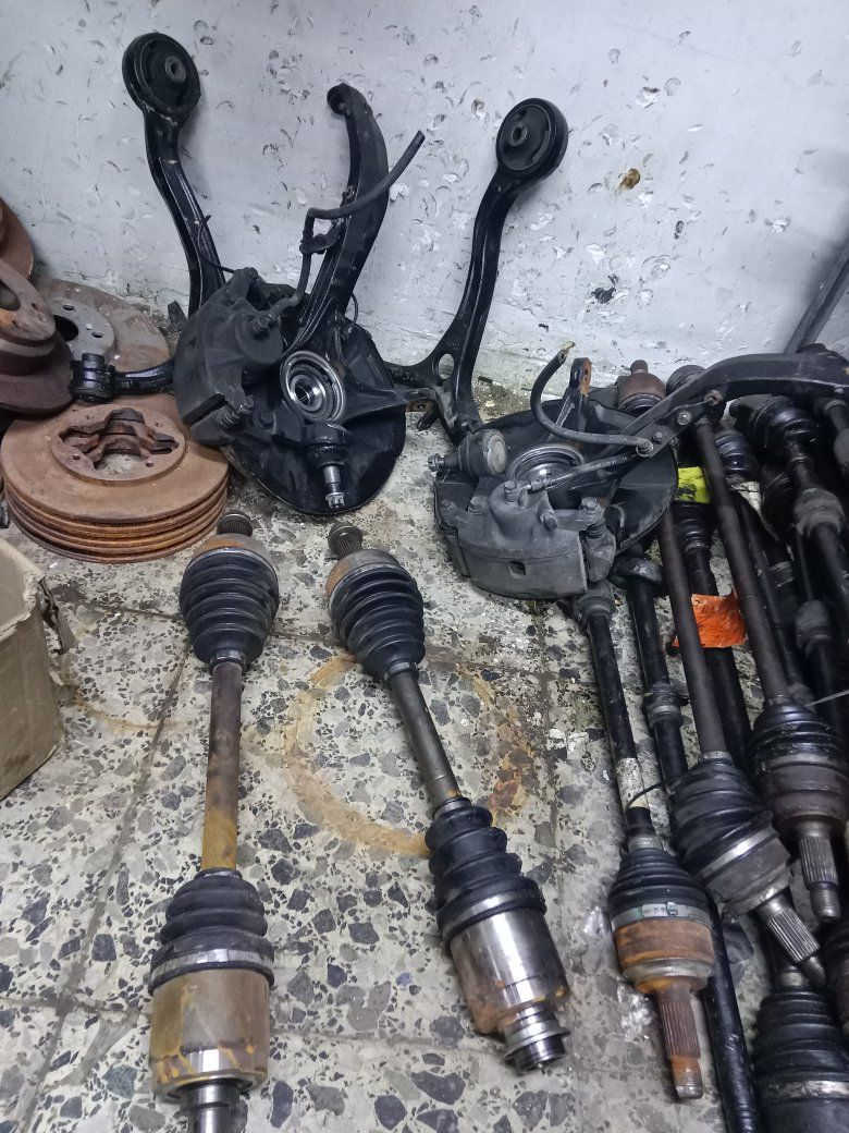 سلام وعليكم تم وصول فرممات كامله امامي 
طبلات درايم شفتات شمعات دبلات رباطات صوندات مشوطه كامله 
سطابكسلات زيرو ودرايم شفتات زيرو 
أكورد 2008 +2013
العنوان سوق بغداد مقابيل وزارت التربيه داخل القيصيره محل عمار هوندا 
الستفسار ***********
