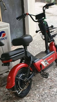 بايسكل شحن اللبيع ماعوزه شي سعر 150بي مجال 07762918648واتساب