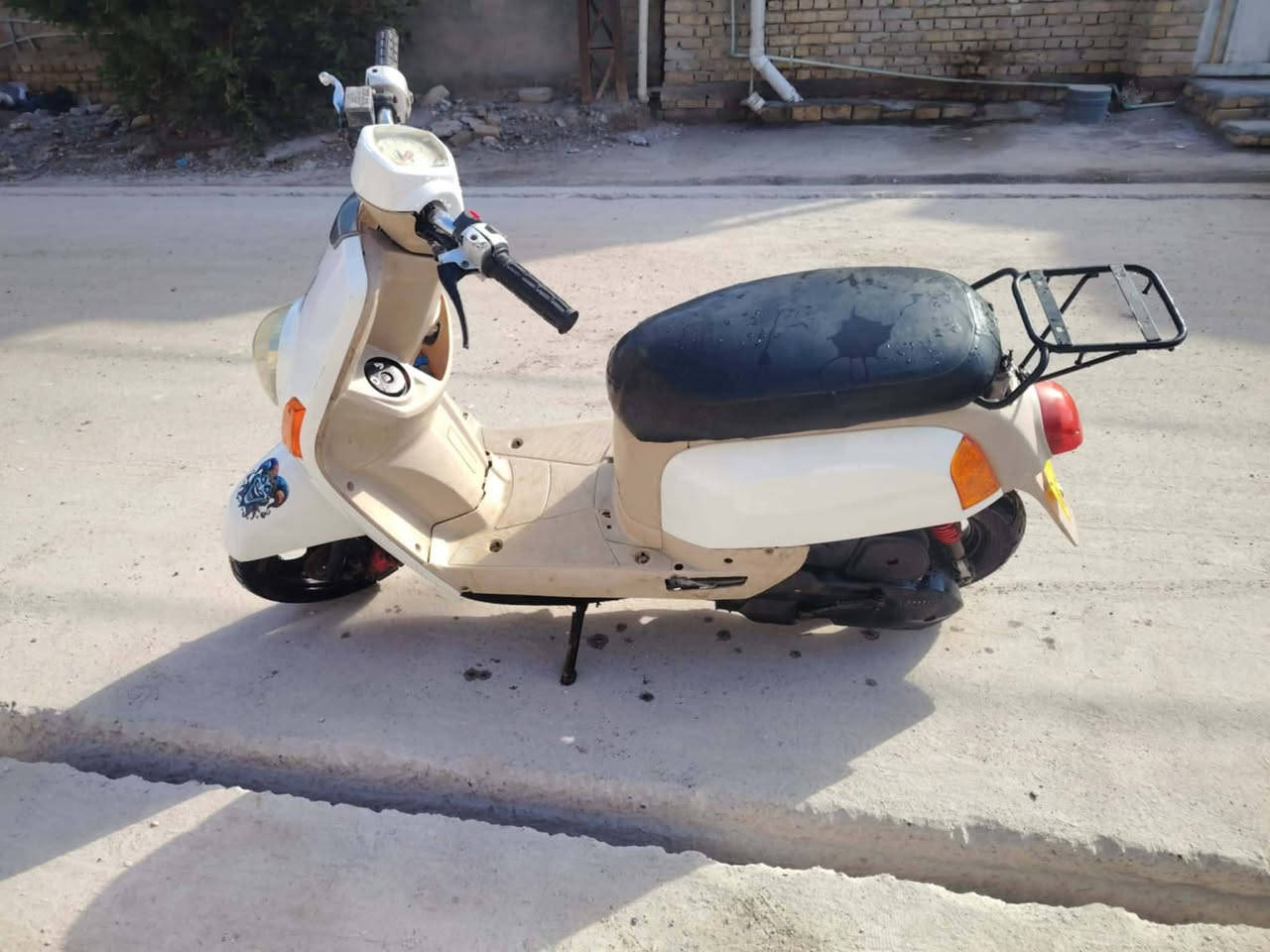 سلام عليكم دراجه بوليسي كلشي شغال بيه عداد علا كيج علا بريكات دراجه كلش حلوا 55 فاتحه بيدي مكفوله مكينه ناعمه كفرات يخبلن محتاج وريد ابيعه  بسعر مناسب وبلادي دراجه تاخذه ماتخسر عليه من بيت السوك سعر 500
تفضل خاص وتدلل 
رقم ***********
