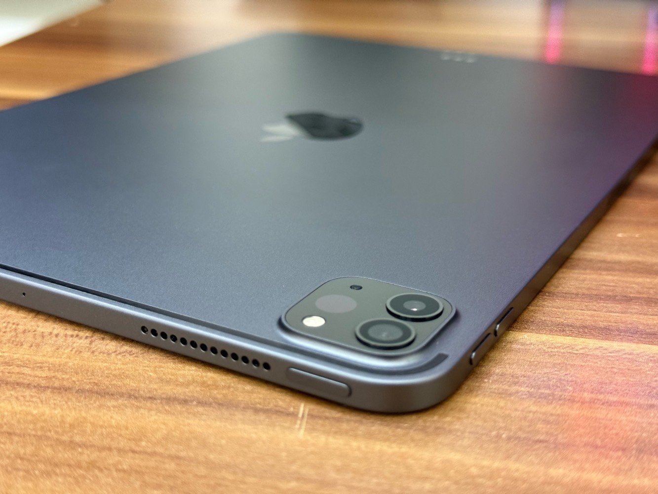 ايباد برو حجم 11” معالج A12Z Bionic إصدار 2020 لون فضي
المواصفات:
🔹 تخزين 256 كيكابايت
🔹 حجم 11 بوصة
🔹 حالة البطارية 76%
🔹 شاشة 120 هرتز

الملحقات كاملة (قلم ابل الأصلي الجيل الثاني، الشاحن، الكيبل، الكڤر، الكارتونة)
نظافة 99% مابي خدوش او كسور

🔴 السعر 650 الف دينار
للاستفسار التواصل على الخاص او عبر الواتساب ***********